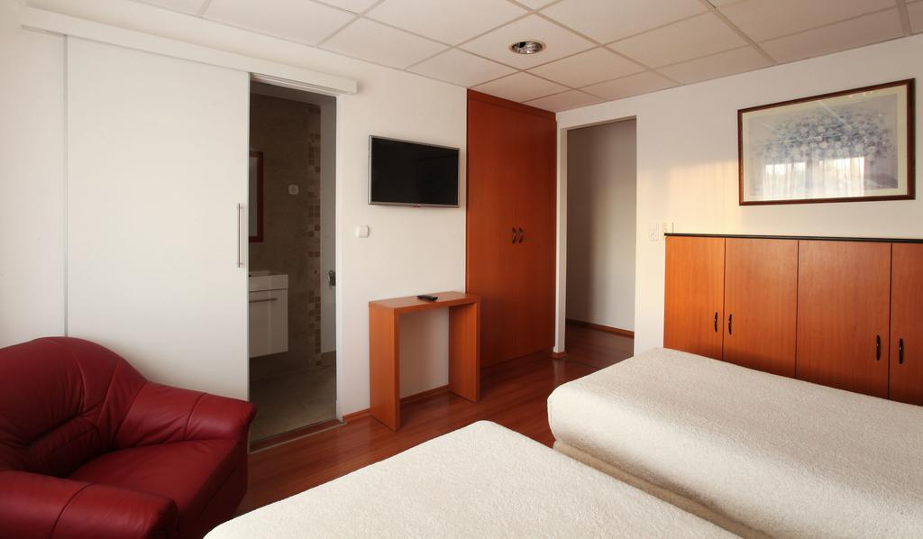 Sós Motel Hatvan Quarto foto